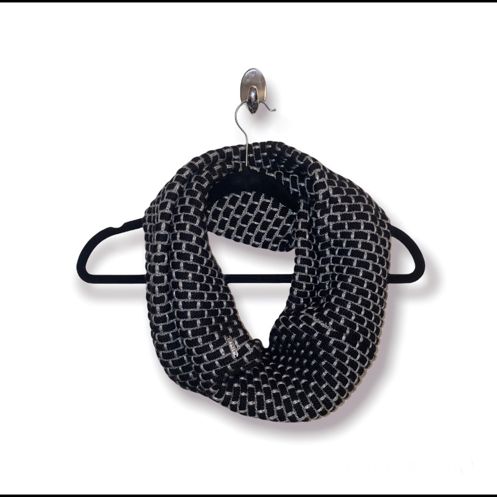 Calvin Klein Dark academia aesthetic Infinity